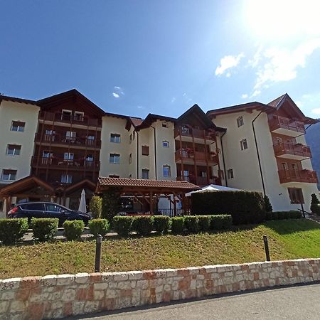 Hotel Zurigo Molveno Ngoại thất bức ảnh