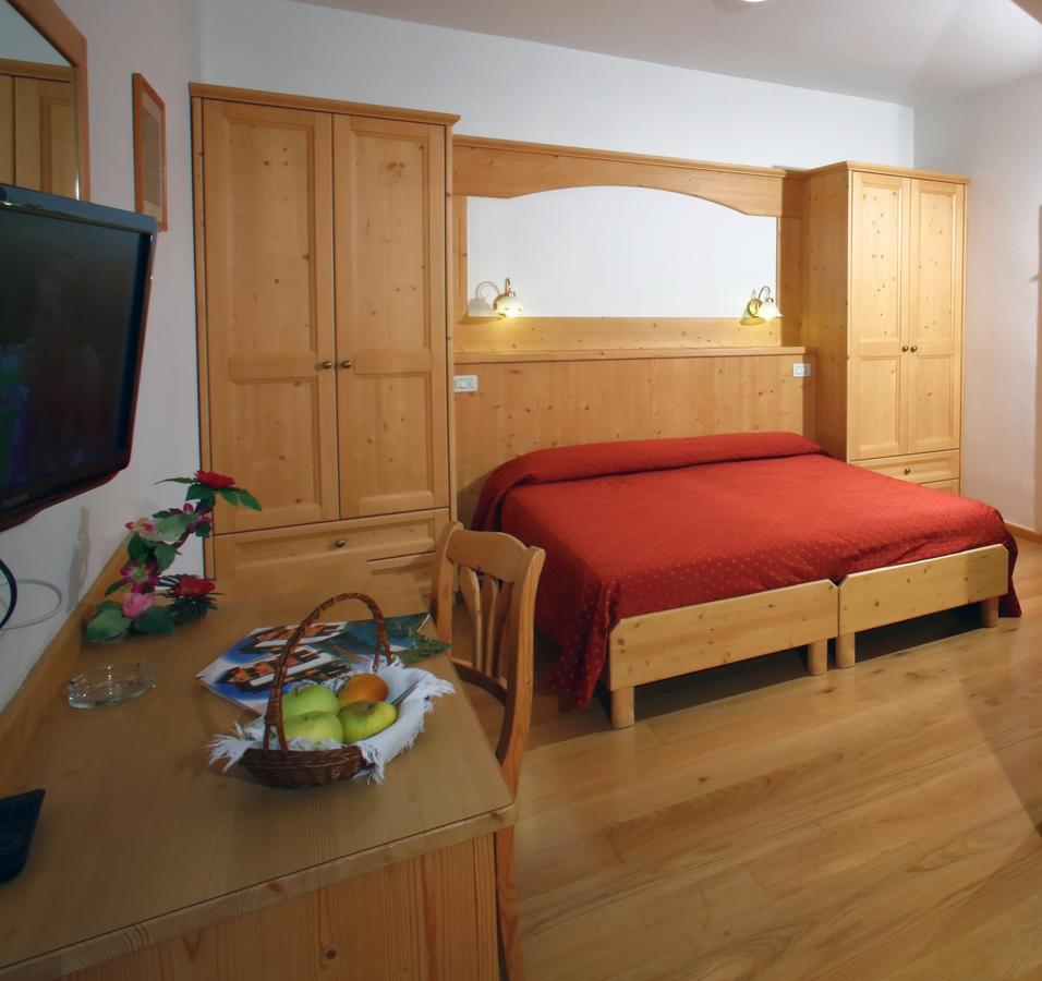 Hotel Zurigo Molveno Ngoại thất bức ảnh